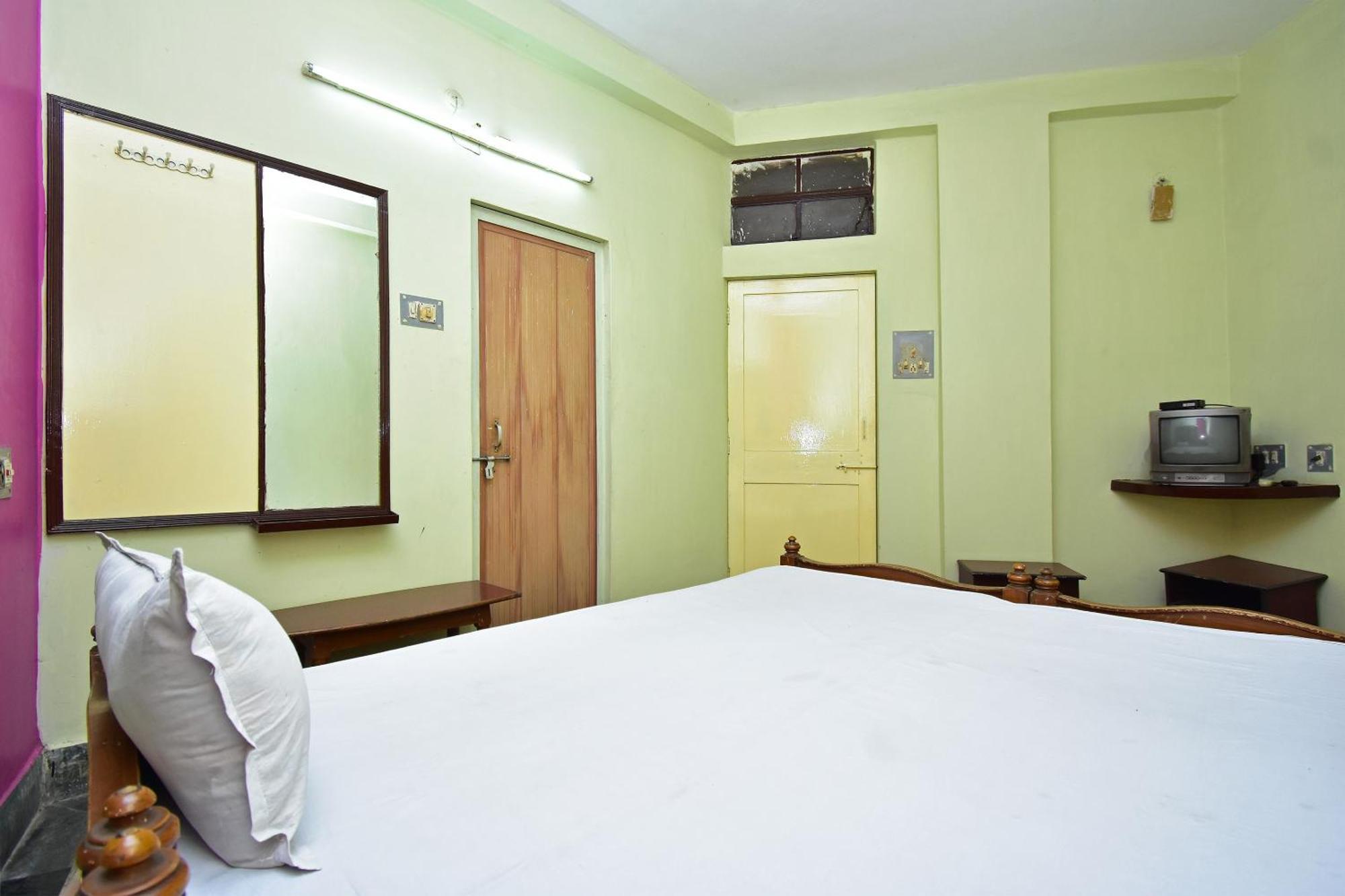Отель Super Oyo Flagship 40648 Deep Residency Дургапур Экстерьер фото